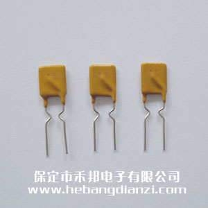 自恢复保险丝30V 1.35A